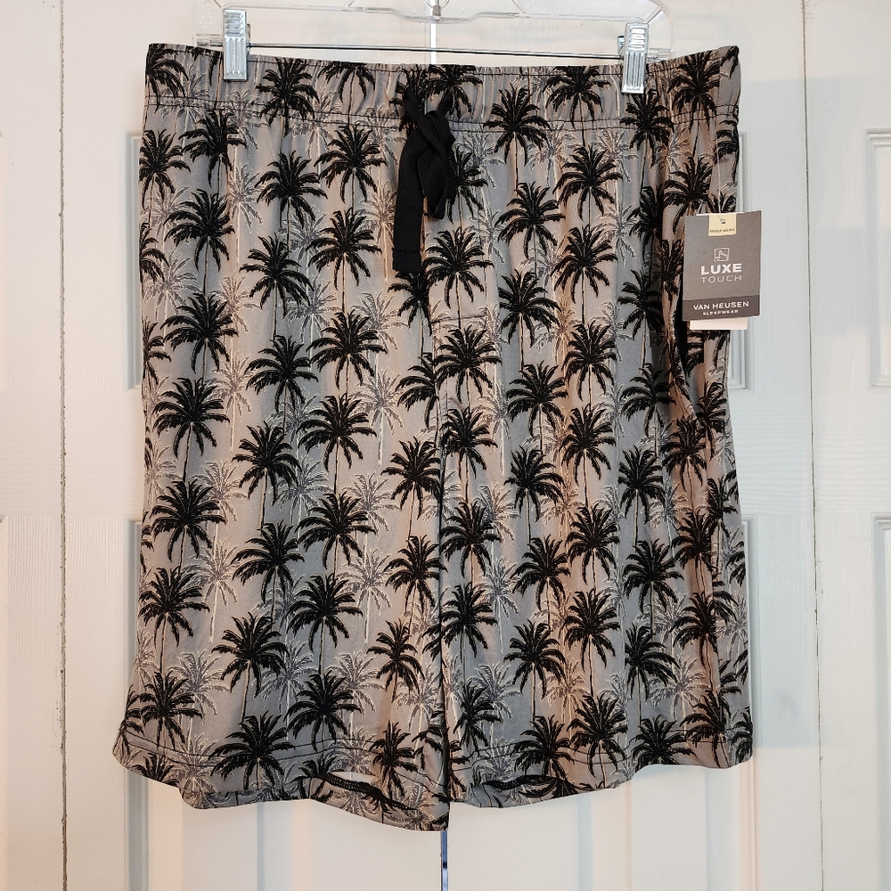 Van Heusen‎ NWT Sleepwear Shorts Luxe Touch Regular Fit Palm Trees Size L